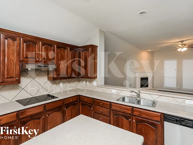 3260 Serpis — Photo 5