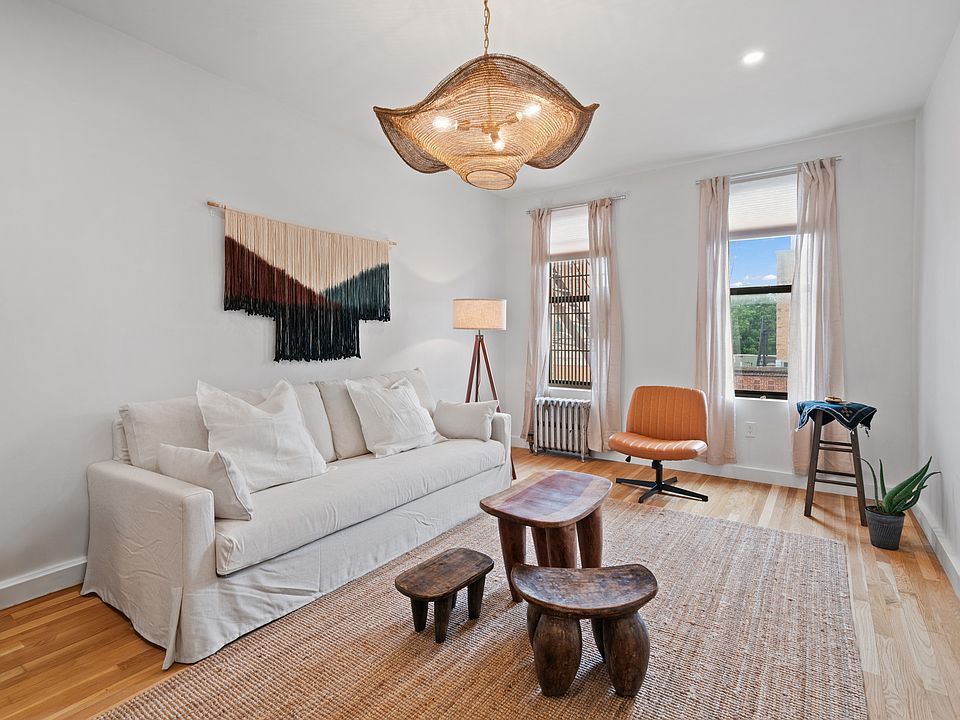 1st image of 204 E 7th St #17/19