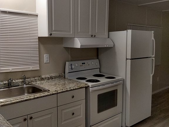 4th image of 5000 28th St N