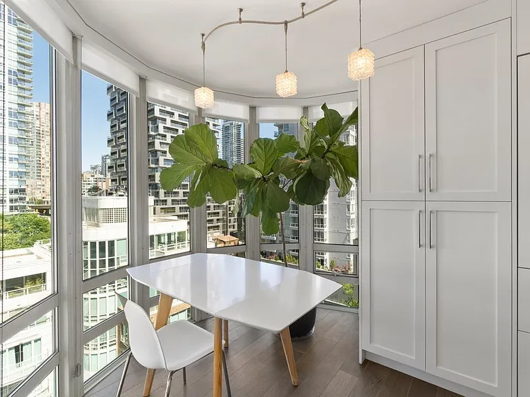 1501 Howe St #1104 — Photo 7