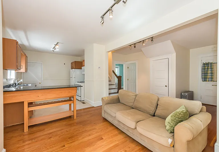 46 Hobson St #1 — Photo 4