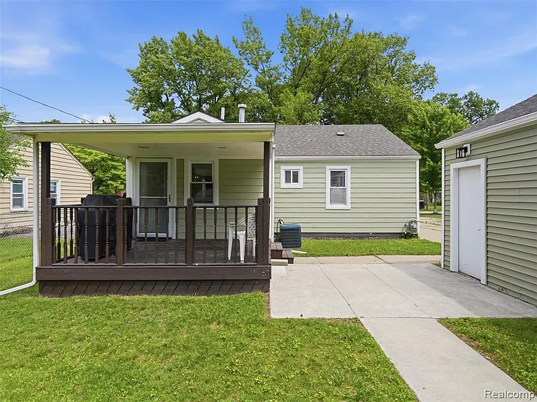 1514 S Wilson Ave — Photo 20