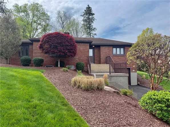 211 Lesnett Rd, Pittsburgh, PA 15241