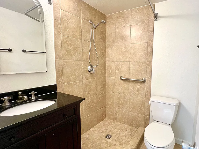 631 N Harvard Ave — Photo 9