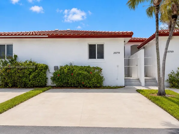 20759 SW 80th Pl, Cutler Bay, FL 33189