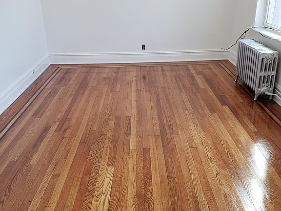 4th image of 1035 Quincy Ave #2
