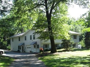 77 N Airmont Rd, Suffern, NY 10901