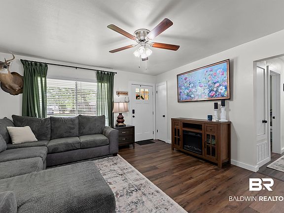 3rd image of 207 Mitchell Ave