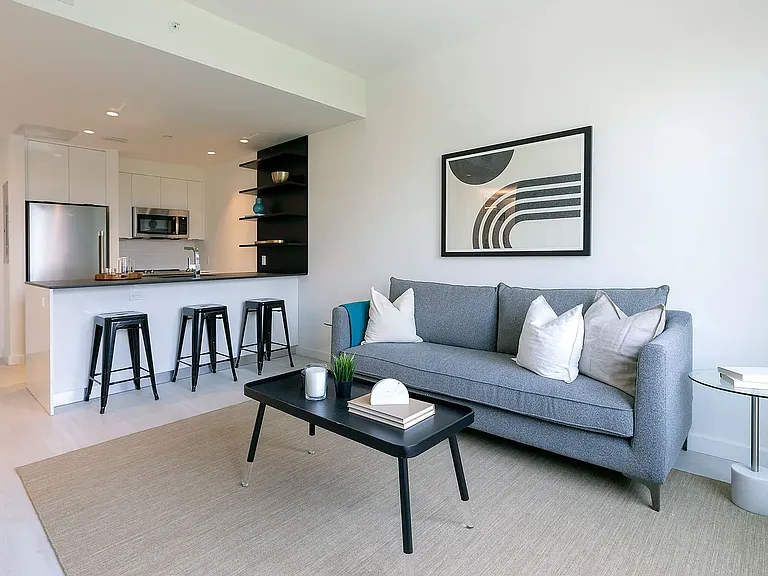 22 Chapel St #12H — Photo 2