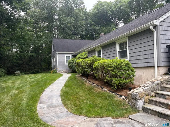 37 North Pleasant Rise, Brookfield, CT 06804