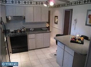 207 Winding Way Rd, Stratford, NJ 08084