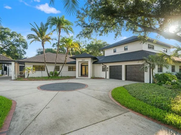 2521 Lake Ellen Dr, Tampa, FL 33618