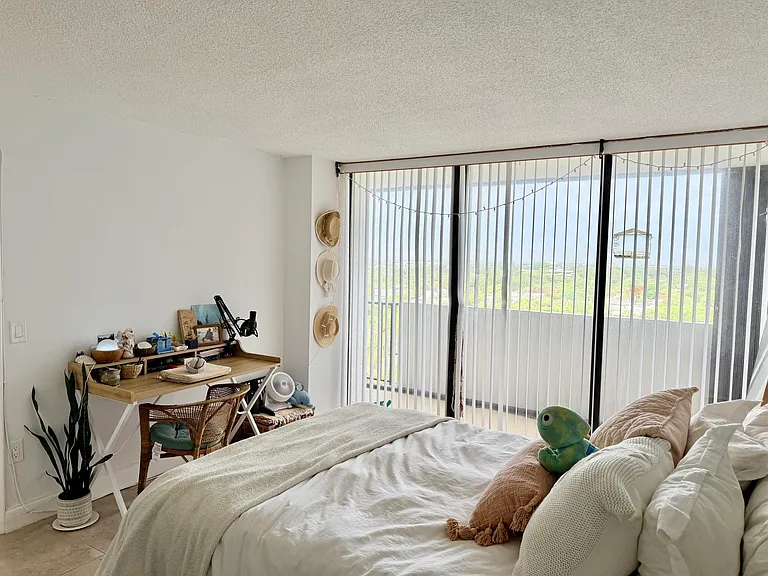 5600 N Flagler Dr #1203 — Photo 10