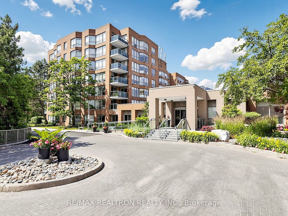 1st image of 14924 Yonge St Unit 521