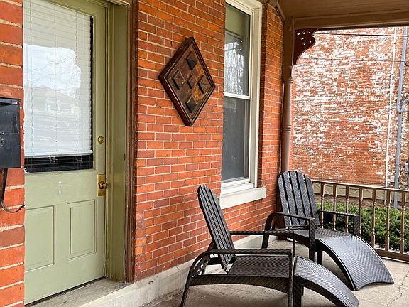 3rd image of 2414 Ashland Ave #1