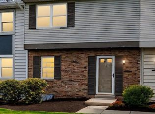 7574 Kingsgate Way, West Chester, OH 45069