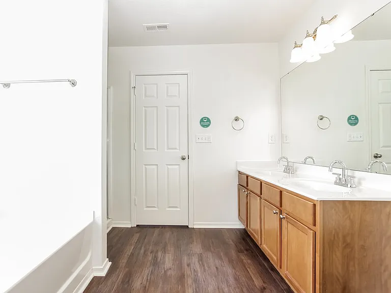 910 Willow Wind Dr — Photo 13