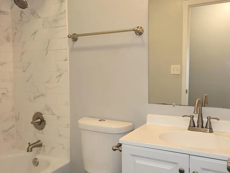 8360 Montgomery Run Rd #H — Photo 16