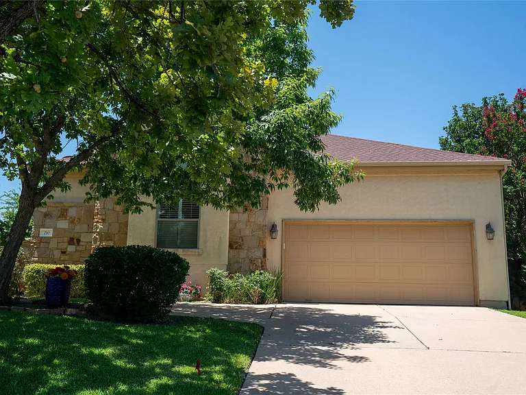 210 Rivulet Ln — Photo 2