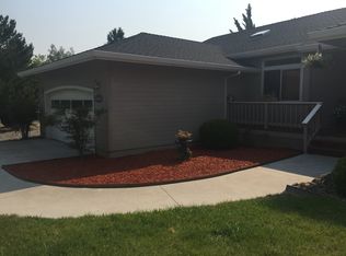 16714 Lake Shore Dr, Weed, CA 96094