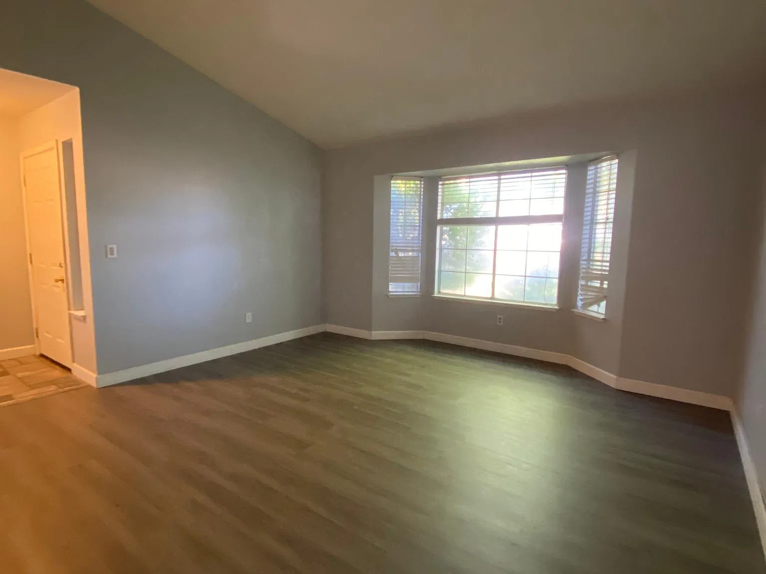 4 bed, 1738 sqft, $2,999 — Photo 4