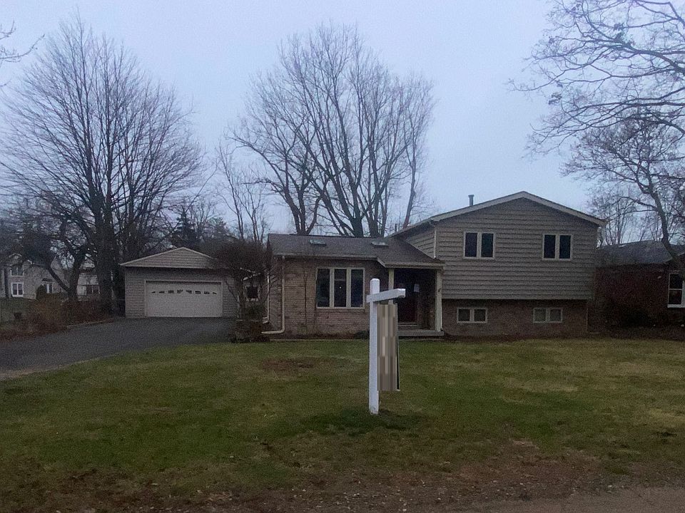1st image of 25453 4th St