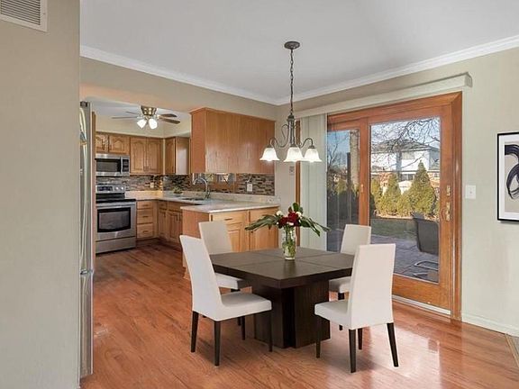 4th image of 44066 Westminister Way
