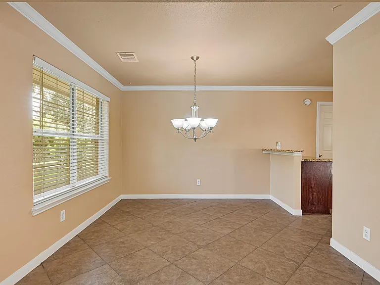 7323 Log View Dr — Photo 19