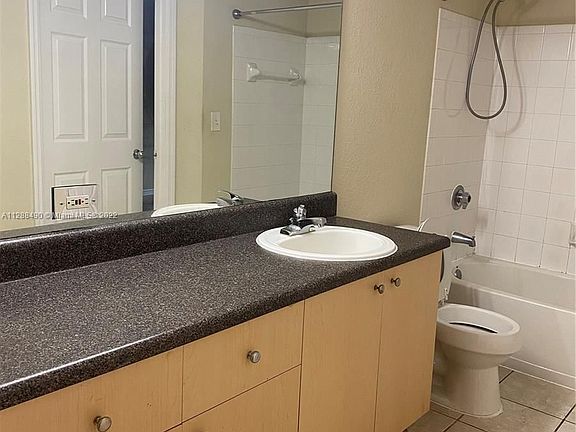 3rd image of 2564 Centergate Dr APT 304
