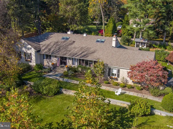 822 Lafayette Rd, Bryn Mawr, PA 19010