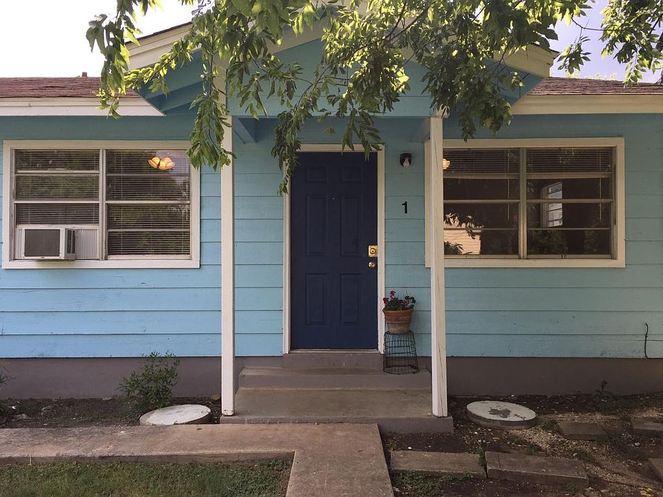 1st image of 514 S Milam St APT 3
