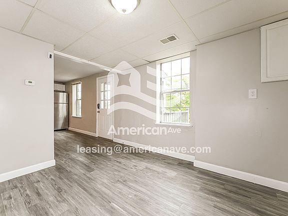 1043234_002_living_room_14066376.jpg