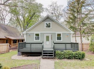 42096 N East Rd, Antioch, IL 60002