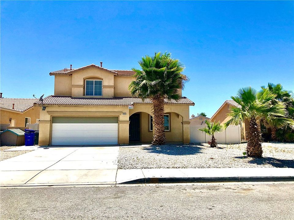 2nd image of 15852 Desert Pass St
