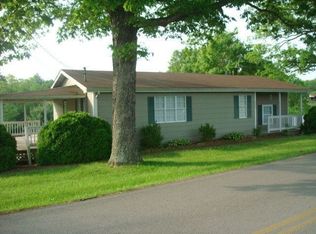 10447 Chestnut Hill Rd, Crossville, TN 38571