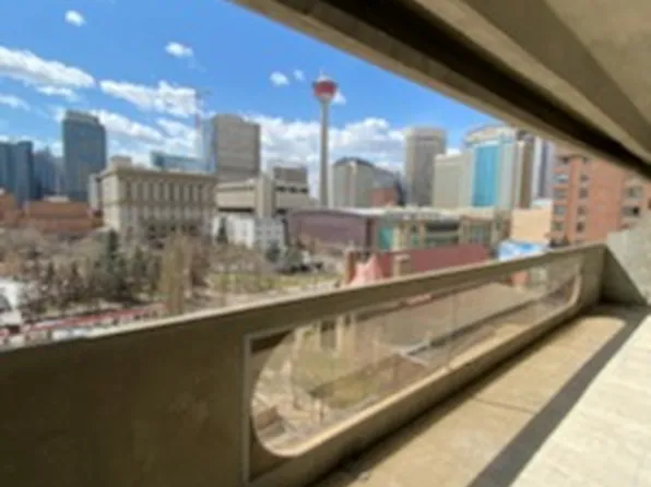 221 6th Ave SE #909, Calgary, AB T2G 4Z9
