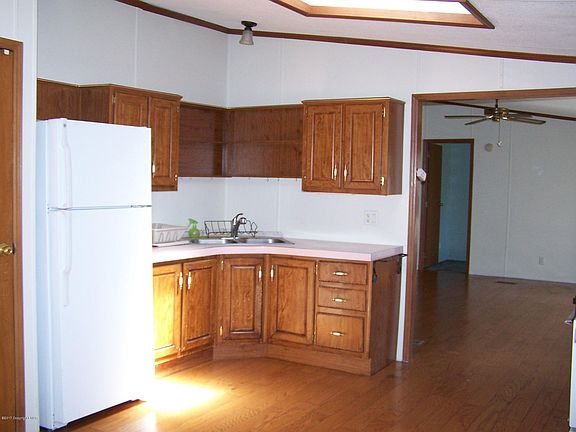 4th image of 176 W Hillary Dr