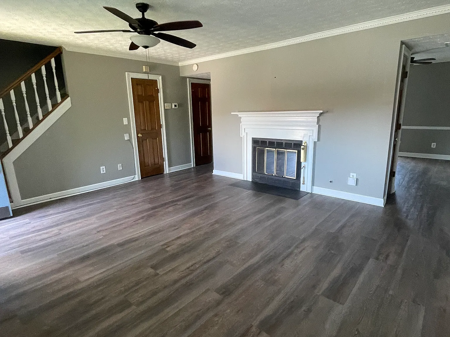 6146 Winfield Ct — Photo 3