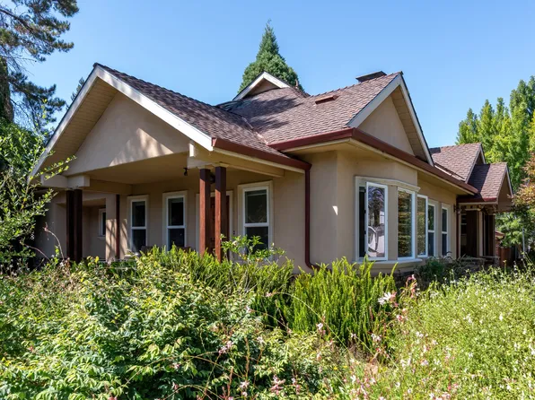 596 Pettis Ave, Mountain View, CA 94041