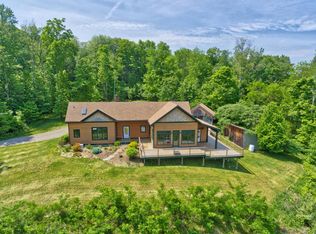 576 Wadsworth Rd, East Chatham, NY 12060
