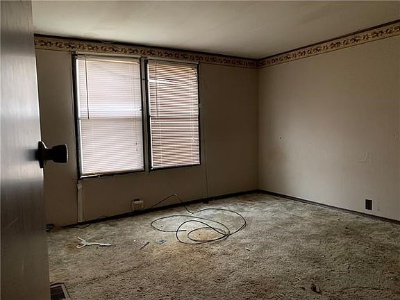 4th image of 6612 Eureka St