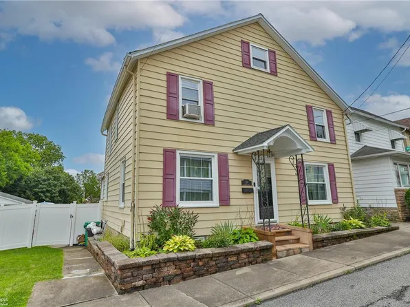 91 Roseto Ave, Roseto, PA 18013