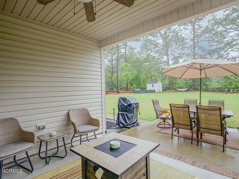 237 Rothbury Dr — Photo 49