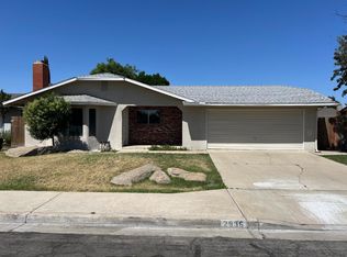 2936 Miami Ave, Clovis, CA 93611