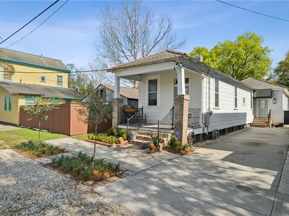 8227 Burthe St, New Orleans, LA 70118