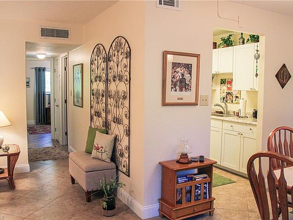 5th image of 431 Van Buren St APT C2