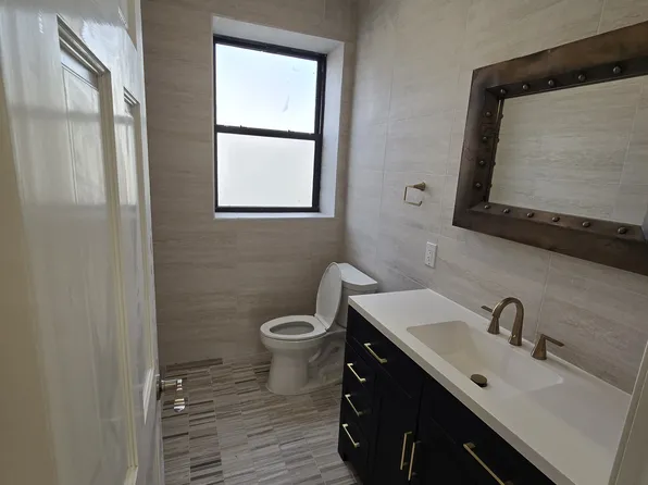 72 Van Dyke Street image 14 of 17