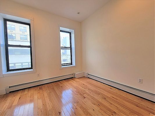 4th image of 18 E 105th St #17