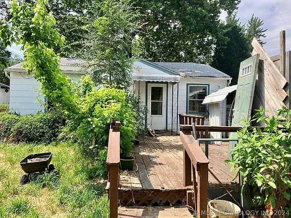 5th image of 3215 E Oklahoma Pl