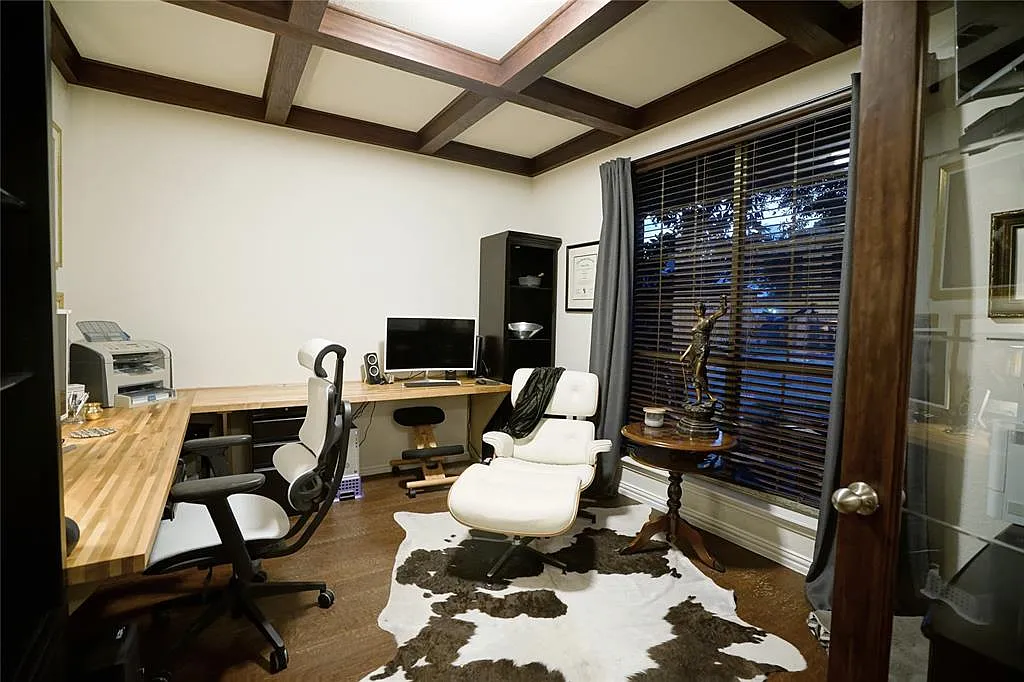 4 bed, 3535 sqft, $4,195 — Photo 2